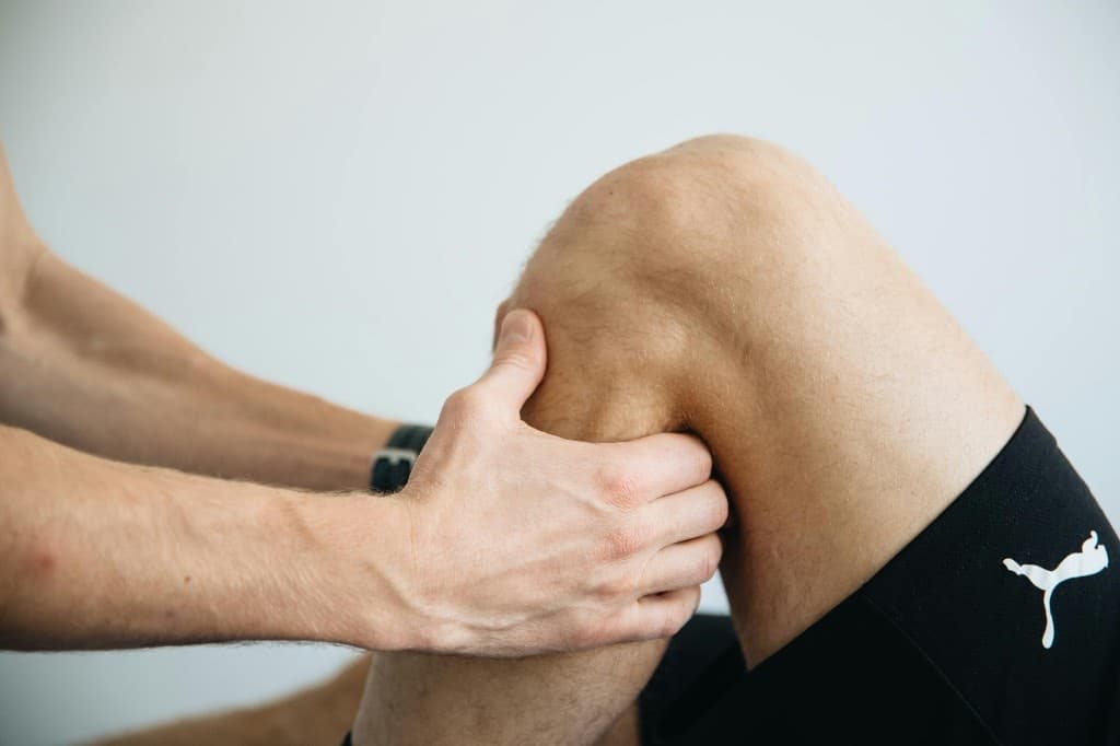 Knee Pain in Cabramatta: When to See a Physio (and How We Help)