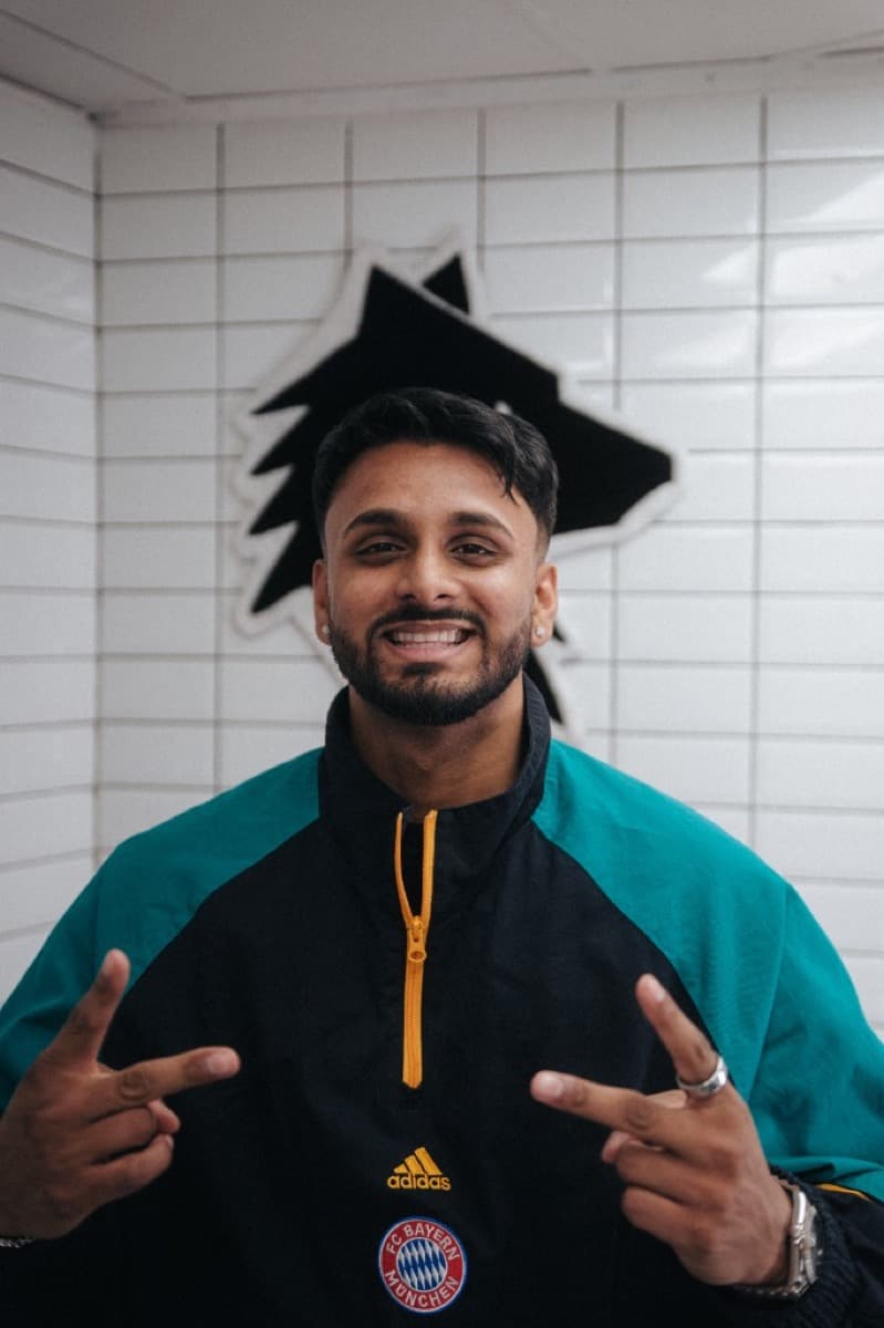 How to Sleep with a Bad Shoulder: Practical Positions That Actually Work